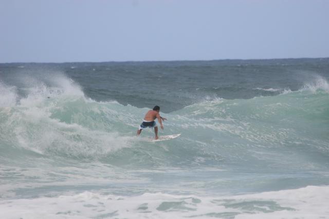 2007 Hawaii Vacation  0816 North Shore Surfing